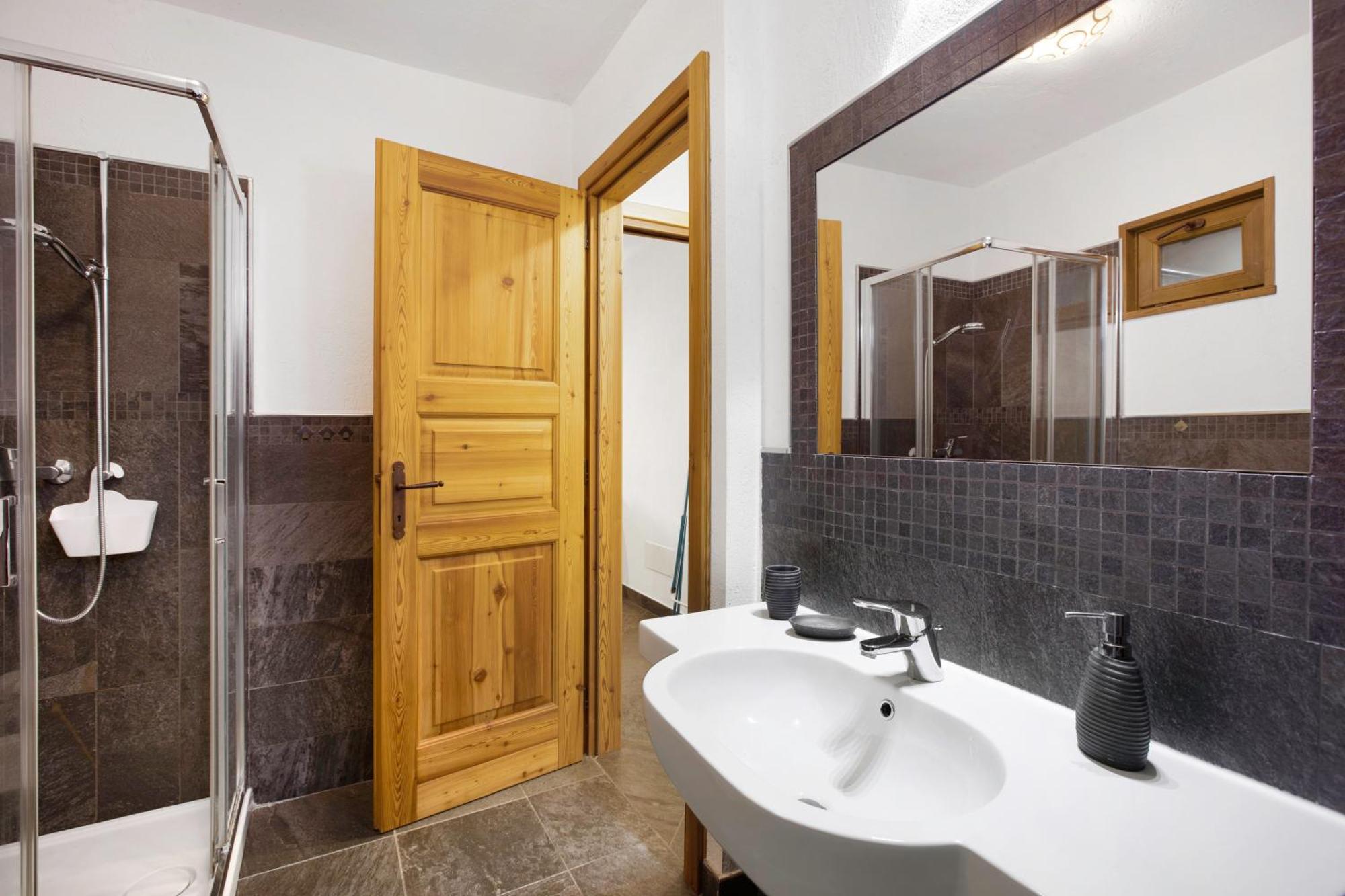 Mini House Valle D'Aosta Roisan Екстер'єр фото