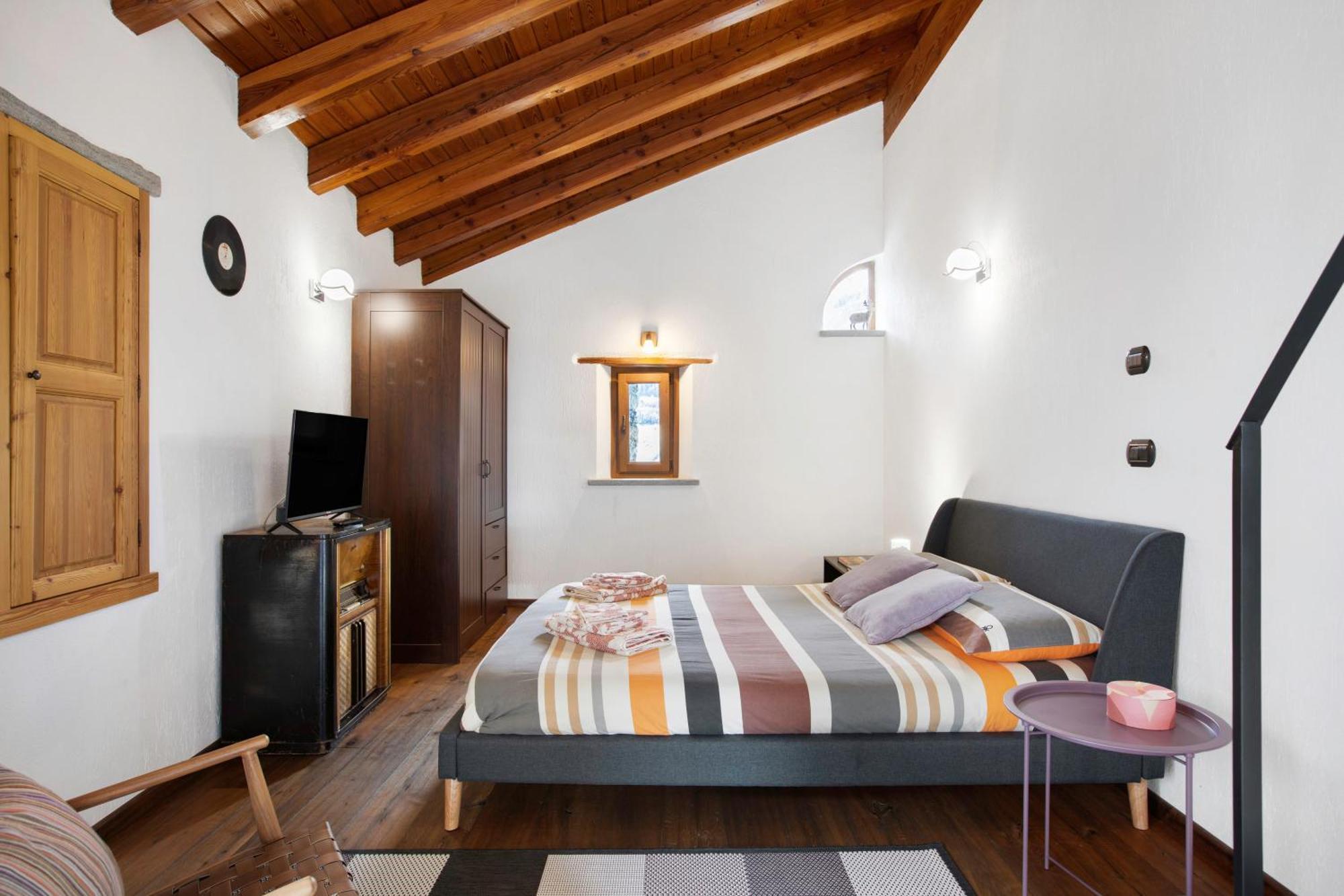 Mini House Valle D'Aosta Roisan Екстер'єр фото